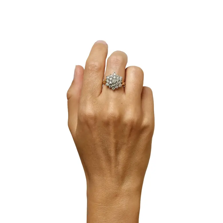 Złoty pierścionek z diamentami-3009